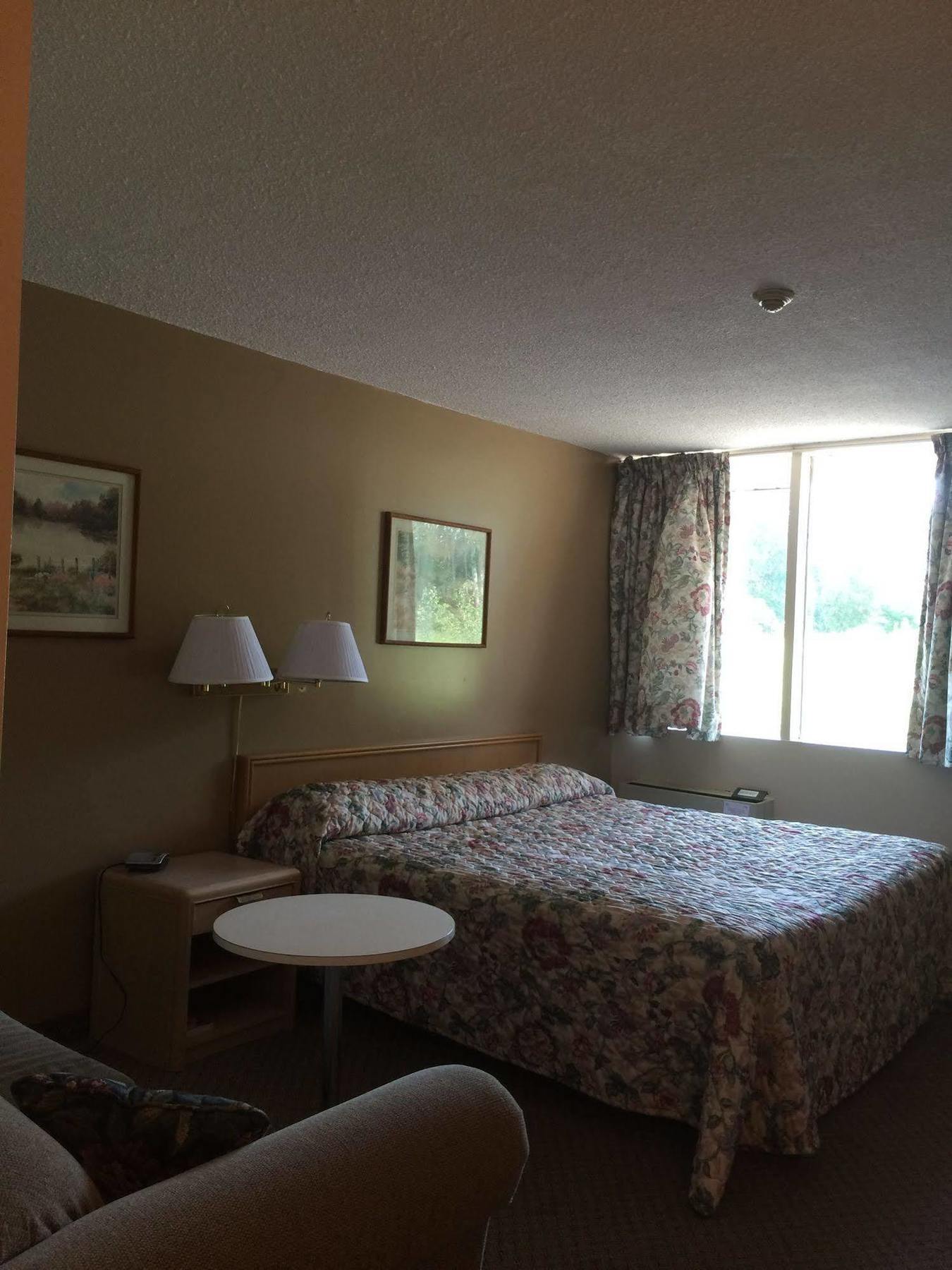 Canadian Motor Hotel スーセントマリー エクステリア 写真
